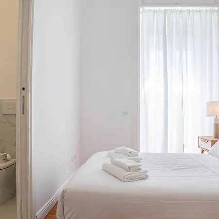 Domus San Giovanni Elegant ローマ